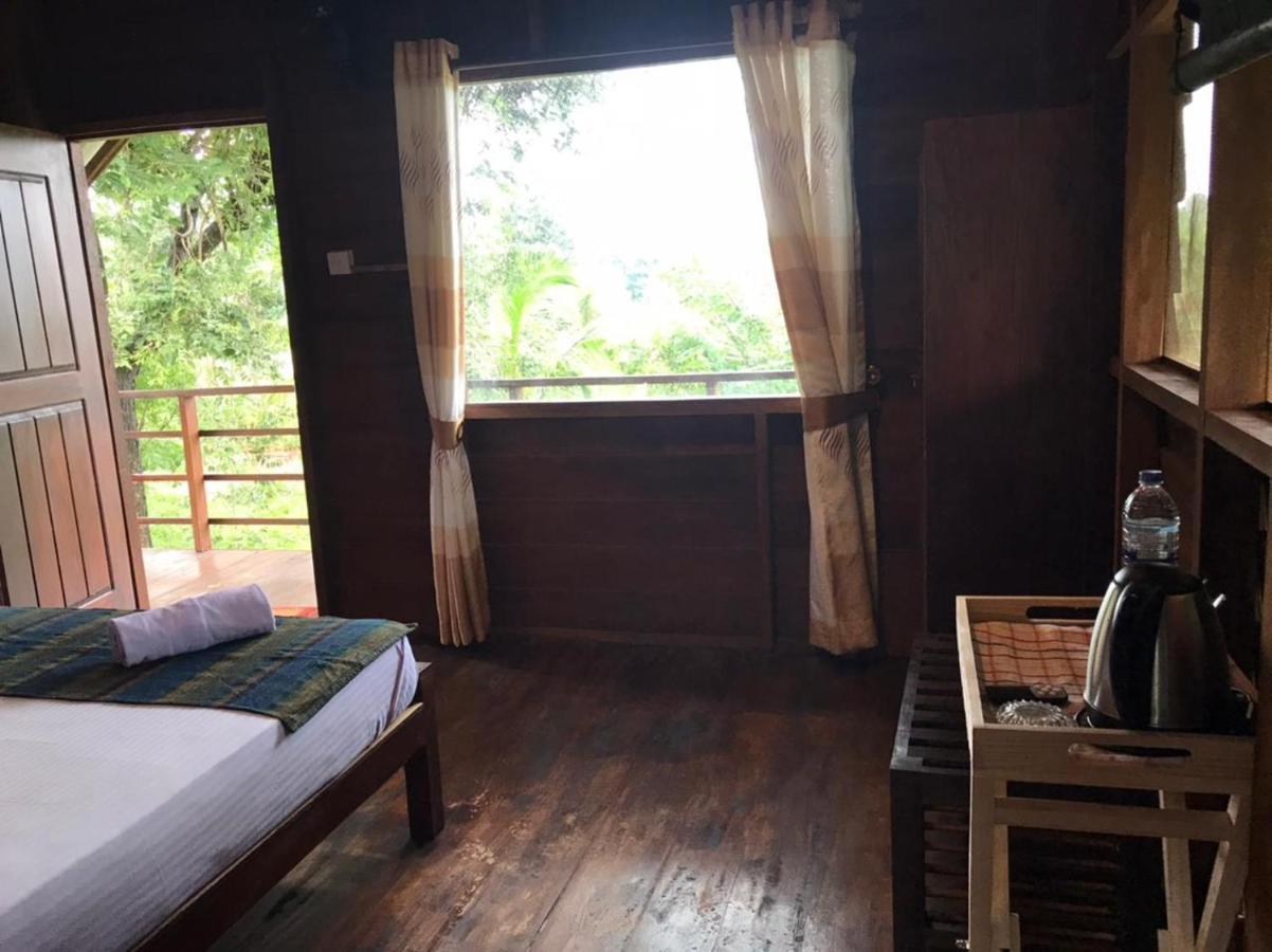 Chena Huts Eco Resort Sigiriya Exterior photo
