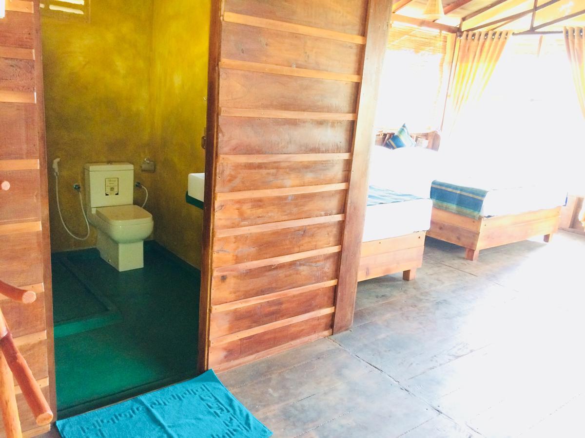 Chena Huts Eco Resort Sigiriya Exterior photo
